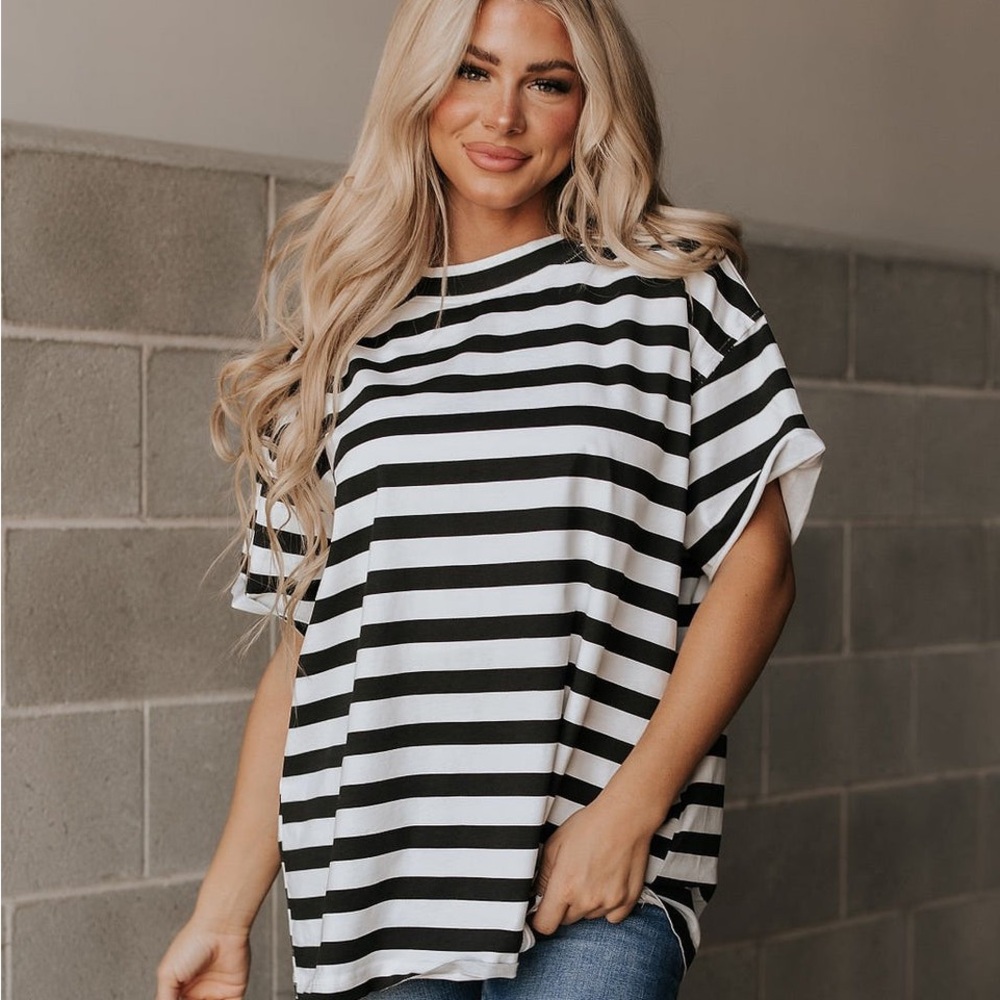 AMPERSAND AVE Black and White Striped Short Sleeve Tee